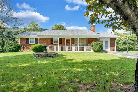 3352 Bandy Rd, Roanoke, VA 24014 Redfin