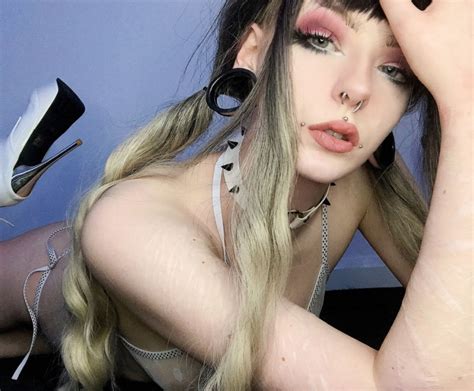 In-Demand Kiara Advani Inspired Bridal Set