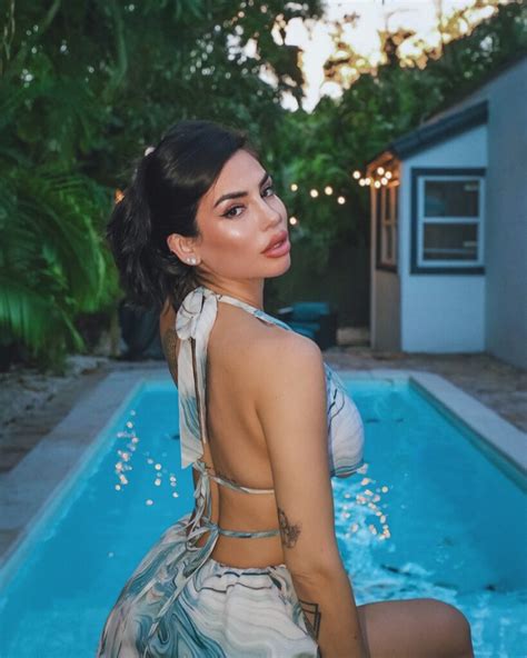 In-Demand Kiara Advani Inspired Bridal Set