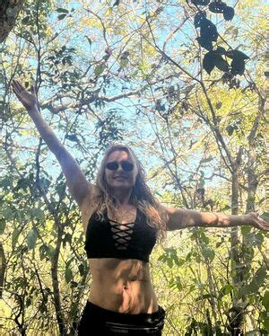 In-Demand Kiara Advani Inspired Bridal Set