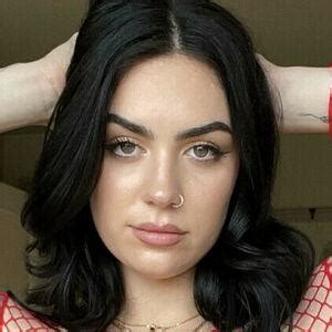 In-Demand Kiara Advani Inspired Bridal Set