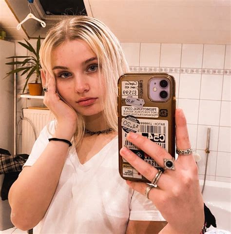 In-Demand Kiara Advani Inspired Bridal Set