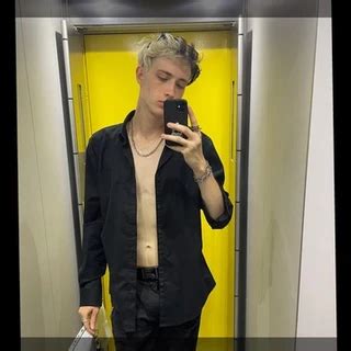 In-Demand Kiara Advani Inspired Bridal Set