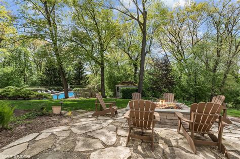 34 Oak Knoll Rd, Barrington Hills, IL 60010 realtor.com®