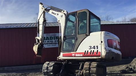 Take a look at this used 2002 Bobcat 341 mini excavator being sold on December 27th, 2018 in the SOLD! December 27 Aggregate and Construction Equipment Auction made by Bobcat. Take a look at all of the item information below or take a look at similar auctions for Excavators.. 