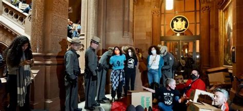 36 arrested during rally outside Hochul's office