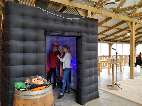 360° Photo Booth Hire Johannesburg Moose Booths