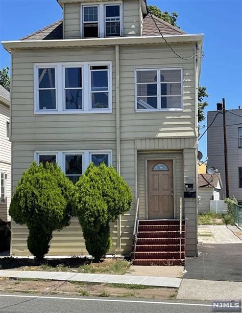 View detailed information about property 252 River Dr, Garfield, NJ 07026 including listing details, property photos, school and neighborhood data, and much more. Realtor.com® Real Estate App ....