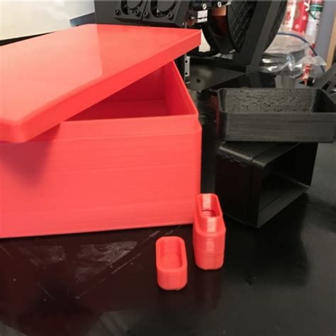 3D Printable Box with lid (Fusion 360, parametric) by sagdusmir