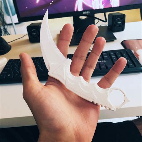 3D Printed Knife Karambit [Awesome and 100% useful] by ekaran50