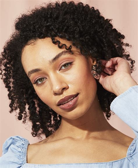 3c hair type. Learn what 3c hair is, how it differs from other types of curly hair, and how to care for and style it. Find out the common issues, such as dryness, frizziness, and … 