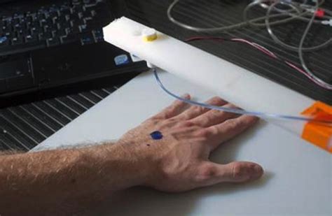 3d Printed Skin Closes Wounds And Contains Hair Science Print - Science Print