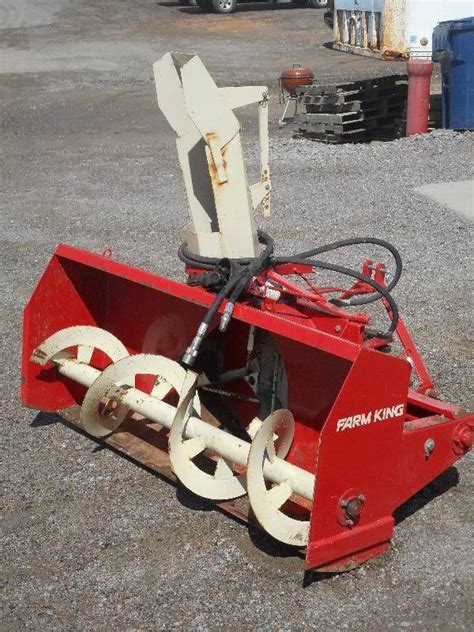 The 3 point hitch blowers have a chute that can be raised or lowered with a cable while seated on your tractor. This chute will divert air to the left or right of your tractor. When the chute is raised to the most powerful position, it will blow leaves to your left. If you change to blow leaves to the right, the chute inverts the air force 180 .... 