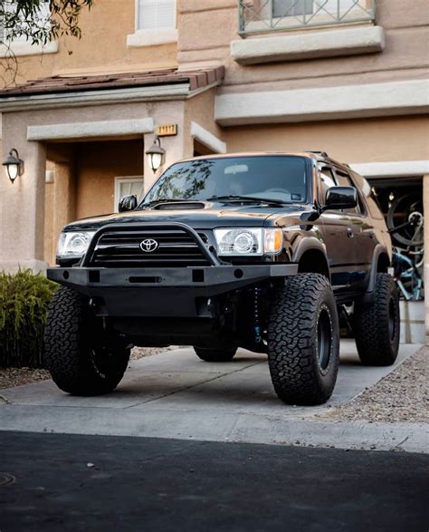Owners of a Toyota 4Runner might panic when the gearshift begins to have problems. Knowing a couple of the things that often go wrong in a 4Runner can help a driver diagnose or ev.... 