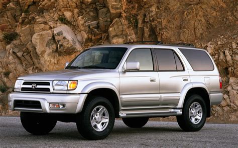 3rd generation 4runner. May 17, 2018 · 1. 1996-2002 4Runner (Third Generation) Everyone’s favorite 4Runner is the third-generation model, which was sold in the United States from 1996 to 2002. It wasn’t the fastest 4Runner — two engines were available, a meager 150-horsepower 2.7-liter 4-cylinder and a 183-hp 3.4-liter V6 — and it wasn’t the most capable 4Runner, either. 