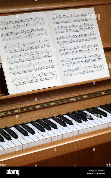 4,957 Piano Sheet Music Stock Photos, Images & Pictures