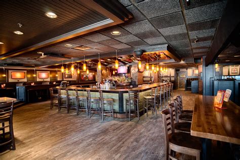 4 Best LGBTQ+ Friendly Bars In Edmonton