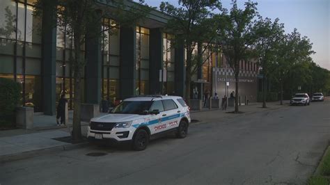 4 CPD officers under investigation for sexual relationship with migrants living at station