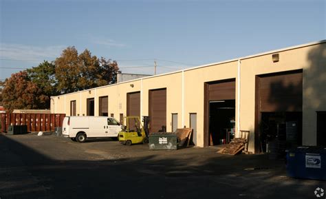 4 Industrial and Warehouse Listings in Bohemia, NY - PropertyShark