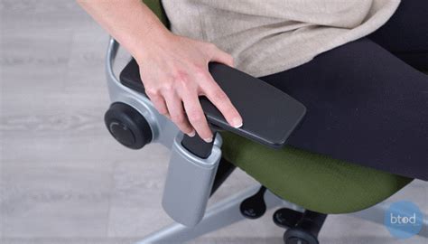 4 Most Common Office Chair Armrest Adjustments in 2024 - BTOD…