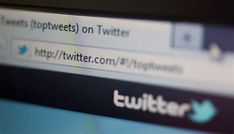 4 Twitter Chat Tools to Use to Follow Hashtags