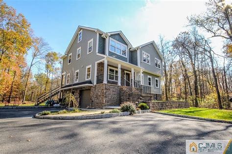 9 Beech Pl, Denville, NJ 07834 is a 2830 sqft home sold on 08/11/2021 for $750,000 and is owned by Guzzi, Steven/dominica .
