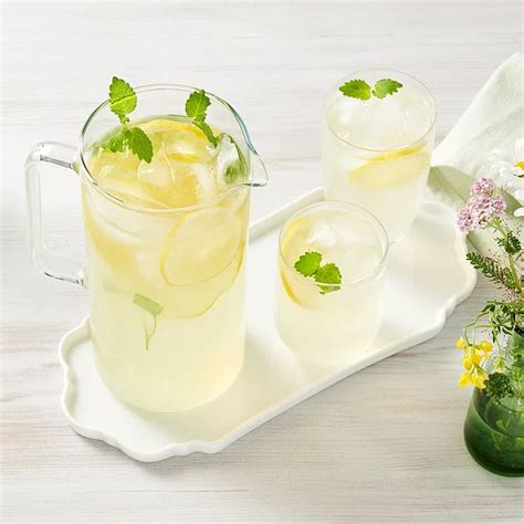 4 dl tonic-vatten  alternativt citronlemonad.