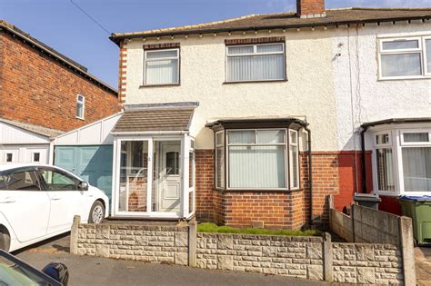 4 houses for sale in Hugh Road B67, Smethwick - Nestoria