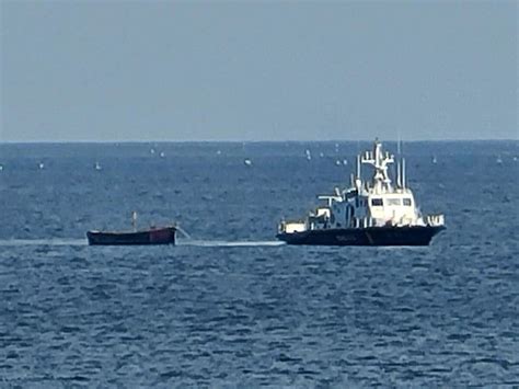4 suspected North Korean defectors found in small boat in South Korean waters
