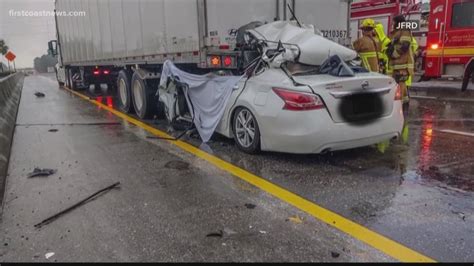 4 women critical after crash involving semi on South Side