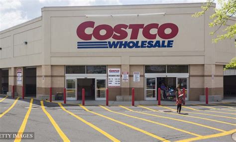 4-year-old girl dies after choking on food at Costco