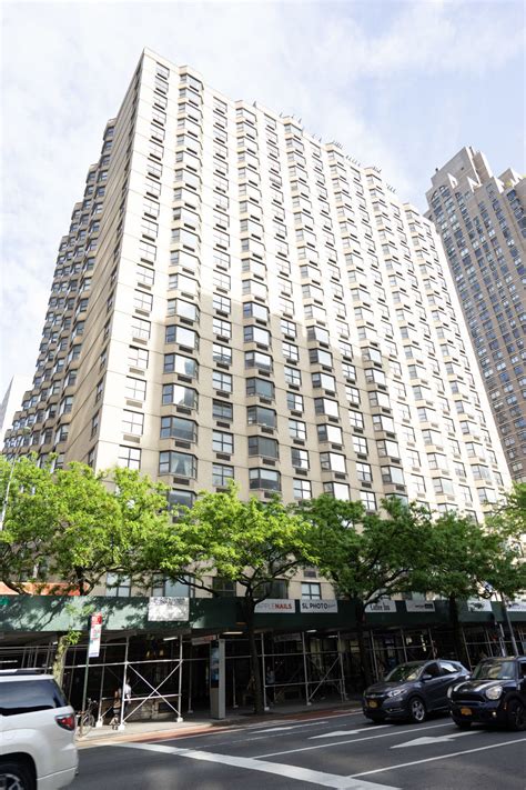 400 east 71st street. 400 EAST 71 STREET #19C is a rental unit in Lenox Hill, Manhattan priced at $3,500. 