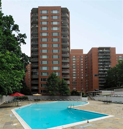 4000 mass ave. Virtual Tour. $1,400 - 3,384. Studio - 3 Beds. Specials. Dog & Cat Friendly Fitness Center Pool Dishwasher Refrigerator Kitchen Walk-In Closets Clubhouse. (202) 937-2604. Report an Issue Print Get Directions. See all available apartments for rent at 1421 Massachusetts Ave NW in Washington, DC. 1421 Massachusetts Ave NW has rental units . 