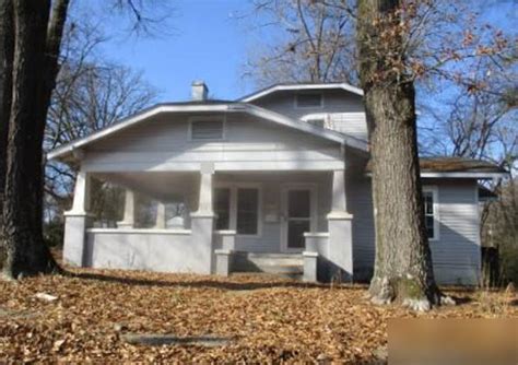 405 N West St, Morrilton, AR, 72110, USA - auction.com