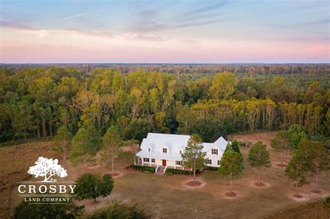 Bordering the banks of the Salkehatchie River, 4147 Moselle Road consists of over 1,700 acres of land including a 5,275-square-foot house, a farm, a two-mile stretch of river - and of course the .... 