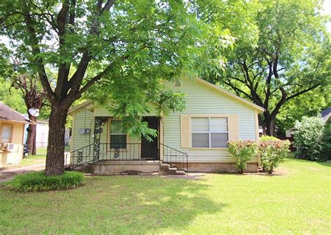 421 Dr Martin Luther King Jr Blvd, Waxahachie, TX 75165 - Redfin