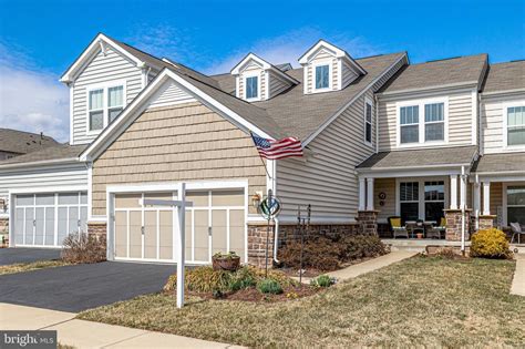 42398 Grahams Stable Sq, Ashburn, VA 20148 - Redfin