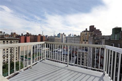 424 west end avenue. 424 W End Ave #505, New York, NY 10024 is currently not for sale. The -- sqft multi family home is a 1 bed, 2 baths property. This home was built in null and last sold on 2024-01-09 for $--. 