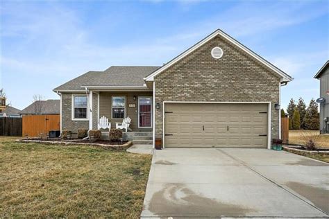 427 S Center St, Gardner, KS 66030 MLS# 2341070 Redfin