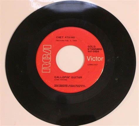 45 RPM Chet Atkins RCA VICTOR 0454 Gallopin Guitar / Wildwood …