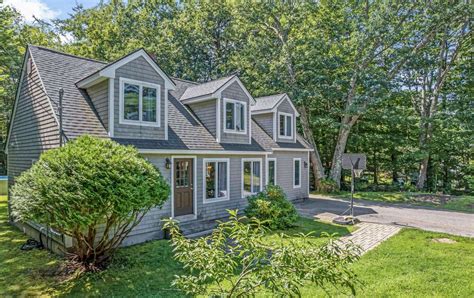 45 PINE HILL RD MONMOUTH, ME 04259 $366,914 (Estimated) 3 Bedrooms 2 Total Baths 2 Full Baths 2,103 Square Feet 4.75 Acres 2000 Year Built Off Market Status MLS# Details for 45 PINE HILL RD Year Built 2000 Parking No …. 