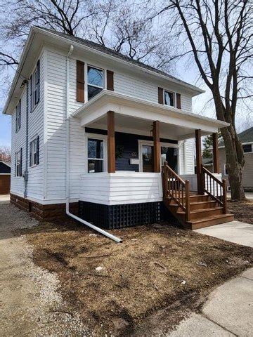 450 2nd St, Randolph, WI 53956 Estately 🧡 MLS# 1952978