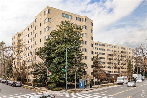 4600 connecticut ave nw. Jan 22, 2024 · 4600 Connecticut Ave NW Apt 418, Washington DC, is a Condo home that contains 1073 sq ft and was built in 1948.It contains 2 bedrooms and 2 bathrooms.This home last sold for $403,000 in January 2024. The Zestimate for this Condo is $410,200, which has decreased by $12,555 in the last 30 days.The Rent Zestimate for this Condo is $2,829/mo, which has decreased by $64/mo in the last 30 days. 