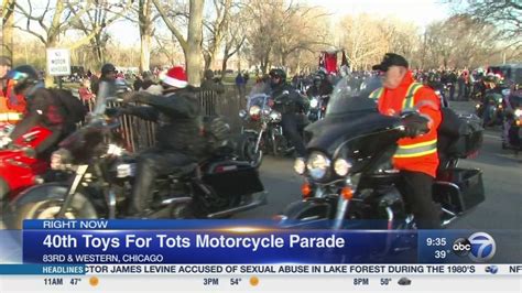 46th annual Toys for Tots Motorcycle Parade moves through Chicago