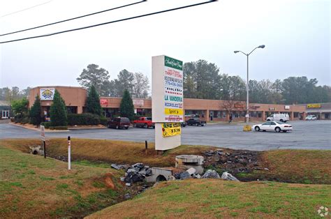 4800 block of south cobb drive. MAP # 5722533. Bank of America financial center is located at 2475 S Cobb Dr SE Smyrna, GA 30080. Our branch conveniently offers drive-thru ATM services. 