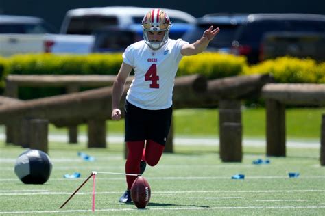 49ers’ rookie kicker Moody aims to meet the Gould standard
