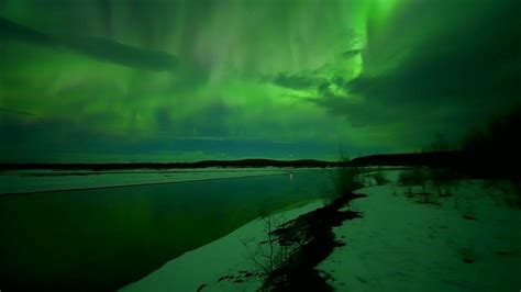 4K REAL TIME WALK UNDER CRAZY NORTHERN LIGHTS!