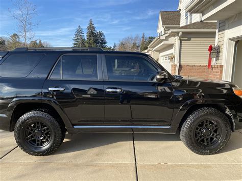 I recently upgraded the tires on my 4Runner. These fit well and perform great!