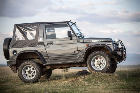 4x4 vehicles. YOUR ULTIMATE STOPOVER FOR ALL 4X4 ACCESSORIES AND MODIFICATIONS Preparing rally vehicles since the 80's, our experience reflects in our innovations. 