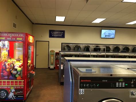 pet friendly laundromat near me